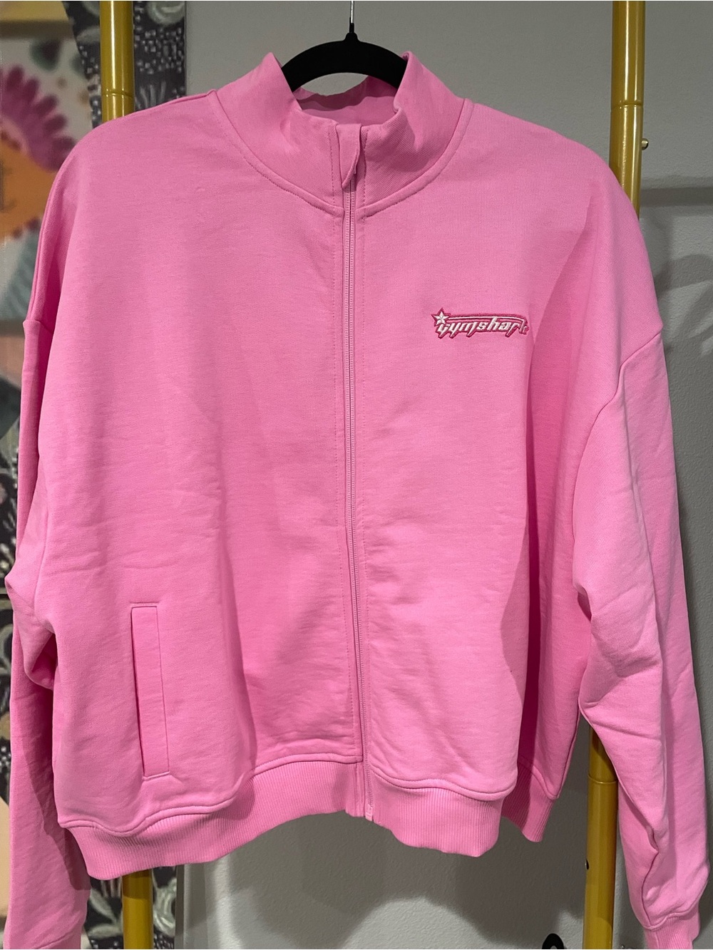 NWT! GYMSHARK Bratz Script Embroidery Full Zip Jacket in Focus Pink size Medium - Picture 6 of 13